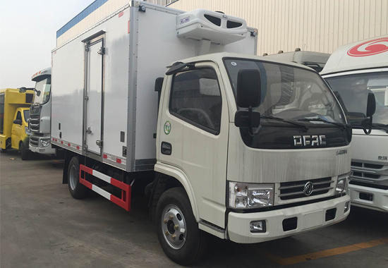東風(fēng)多利卡D6冷藏車(chē)