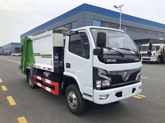 國(guó)六東風(fēng)壓縮式垃圾車(chē)（5方）